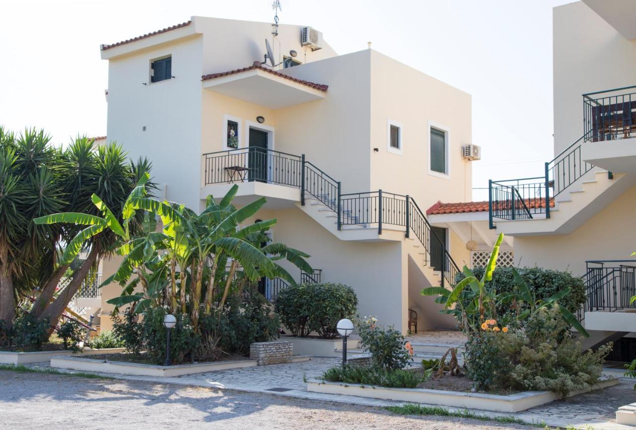 Dhiyellótika Oliva Holiday Homes מראה חיצוני תמונה